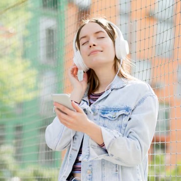 Orang yang Suka Lagu Slow dan Tenang Disebut Memiliki Karakter Ini