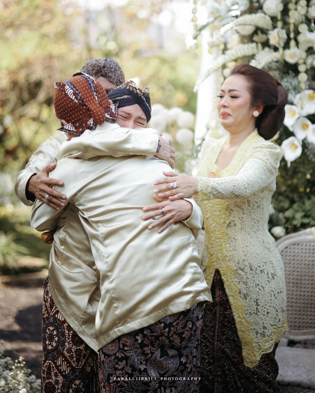 Momen Pengajian dan Siraman Aksa Uyun Anak Soimah