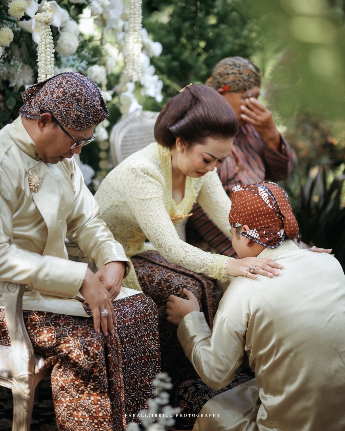 Momen Pengajian dan Siraman Aksa Uyun Anak Soimah