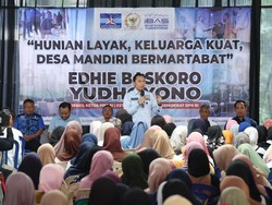 Gerakkan Ekonomi Desa, Ibas Kawal BSPS dan Makan Bergizi Gratis di Pacitan