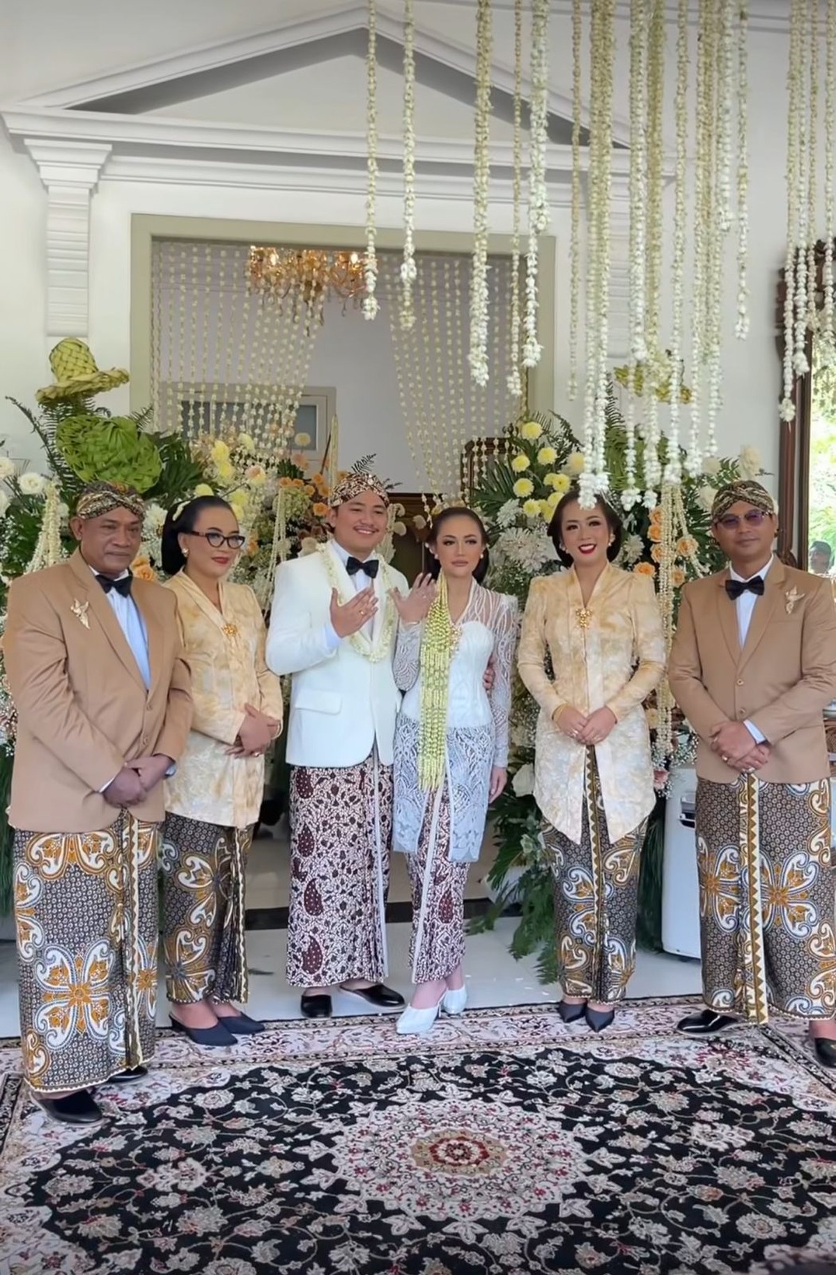Pernikahan Aksa Uyun dan Yosika