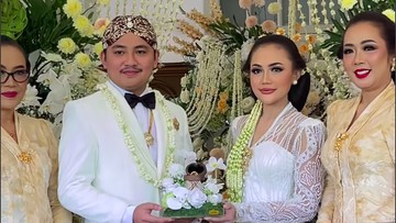 Highlight Dunia Hiburan InsertLive : Sah! Putra Sulung Soimah Menikah dengan Mahar Unik 