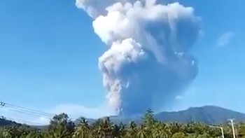 Dua WNA Meninggal Akibat Erupsi Gunung Dukono