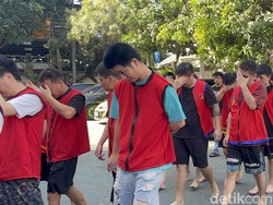 Polisi Tangkap 44 WNA Komplotan Scamming Jaringan Internasional di Surabaya