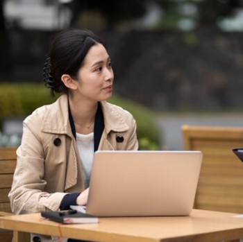 3 Tips Sukses Memulai Karier untuk Fresh Graduate Menurut Psikolog Harvard