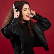 3 Ciri Kepribadian Langka Orang yang Suka Mendengarkan Musik Metal Menurut Studi