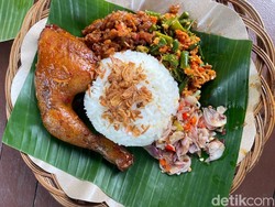 Dapur Ibuk Nyoman: Laris Manis! Nasi Jinggo Bali Enak di Perumahan Tangsel