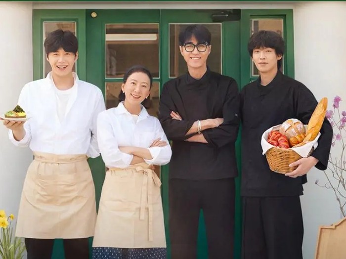 Deretan artis yang membintangi variety show Bonjour Bakery/Foto: soompi.com
