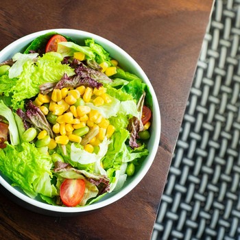 5 Makanan Tinggi Magnesium yang Bantu Tubuh Lebih Rileks dan Sehat