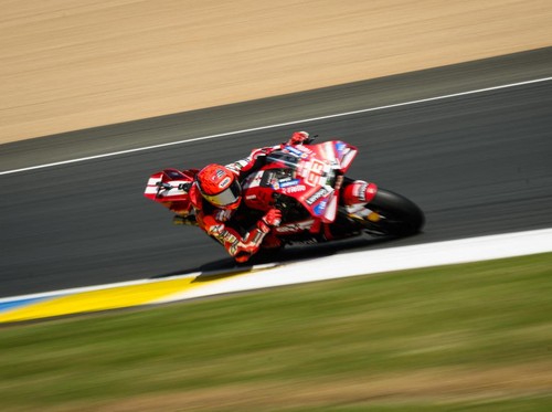 Kemenangan Marc Marquez di MotoGP Hungaria 2026 mengejutkan tetinggi Ducati.