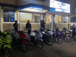 Patroli Polisi Bubarkan Balap Liar di Jaktim, 7 Motor Diamankan