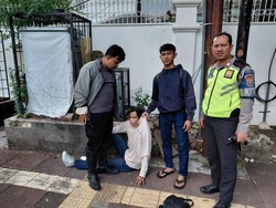 Pelaku Jambret HP di Jakpus Ditangkap, Sempat Kabur Lawan Arus ke Bundaran HI