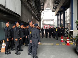Video Puluhan Brimob Berjaga di Kawasan Hayam Wuruk Jakarta, Ada Apa?