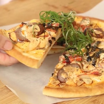 Resep Pizza Mentai Teflon ala Chef Devina Hermawan, Dijamin Enak untuk Sajian Akhir Pekan!