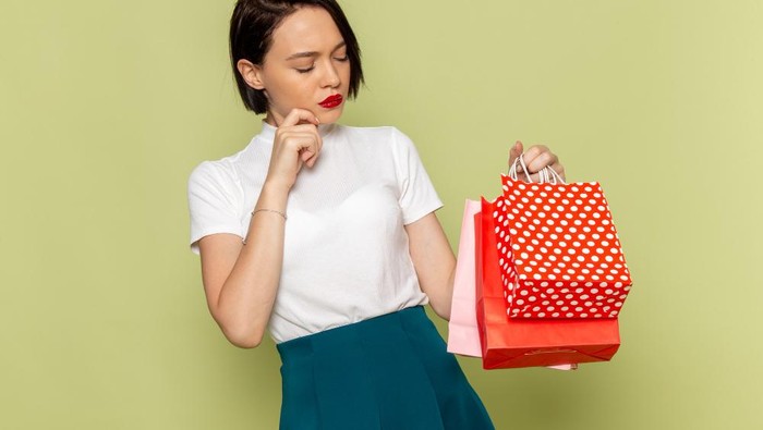Uang Habis Tanpa Sadar? Kenali 5 Silent Spending dalam Kehidupan Sehari-hari