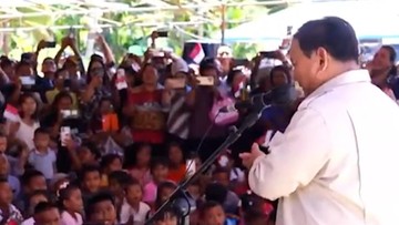 Prabowo Sapa Warga saat Kunjungan Kerja ke Miangas Kepulauan Talaud