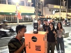 Tren Baru Photobooth Jl Tunjungan Surabaya, Nggak Pakai Turun Kendaraan