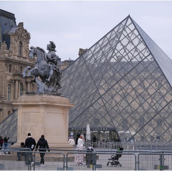 5 Museum Seni Terbesar di Dunia yang Wajib Masuk Bucket List Liburan
