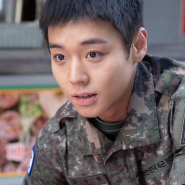 Park Ji Hoon Tolak Tawaran Casting untuk Drama 'Promoter'