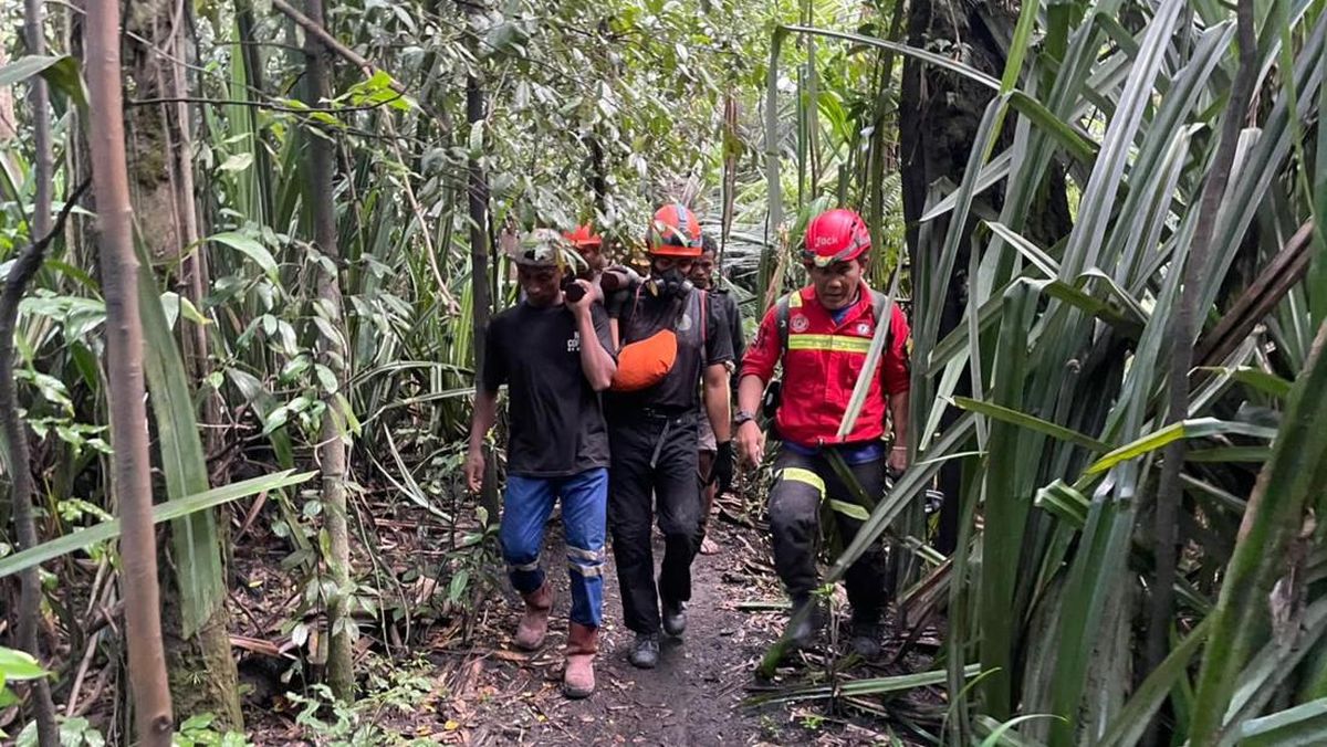 Tim SAR Temukan 2 WNA Korban Tewas Erupsi Gunung Dukono