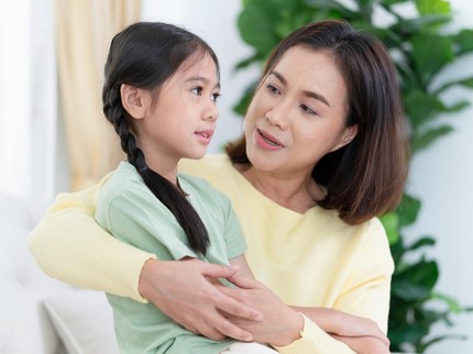 9 Kalimat yang Dulu Dianggap Normal Ini Ternyata Bisa Berdampak Buruk untuk Anak