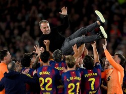 Kata Hansi Flick Usai Bawa Barca Juara di Hari Wafatnya Sang Ayah