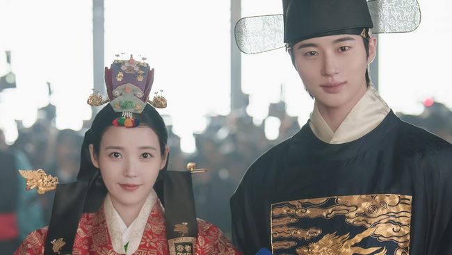 Rating Perfect Crown meroket pada 9 Mei, bahkan saat bersaing ketat dengan Filing for Love dan My Royal Nemesis.