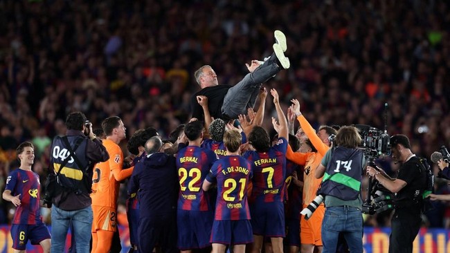 Barcelona berhasil mengunci gelar juara Liga Spanyol 2025/2026 setelah mengalahkan Real Madrid 2-0, Minggu (10/5) atau Senin (11/5) WIB.