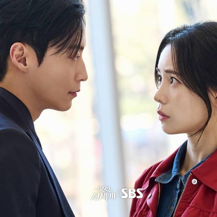 Heo Nam Joon dan Lim Ji Yeon dalam drama Korea My Royal Nemesis/ Foto: SBS