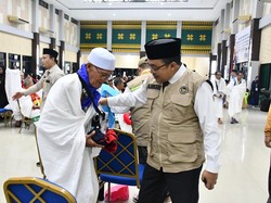 444 Jemaah Haji Kloter 13 Palembang Berangkat ke Arab Saudi, 1 Orang Sakit