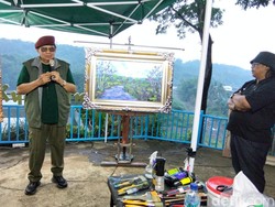 SBY Melukis di Taman Kyai Langgeng Magelang: Lanskap Ini Beautiful