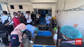 Ratusan Siswa di Surabaya Diduga Keracunan MBG, SPPG Minta Maaf