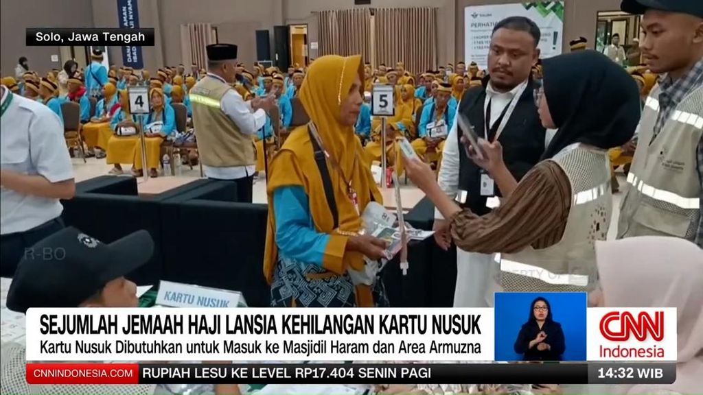 VIDEO: Jemaah Haji Lansia Kehilangan Kartu Nusuk Jelang Keberangkatan