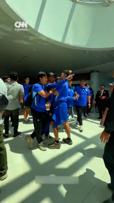 Rombongan Persib Bandung Diajak Ribut Oknum Suporter di Bandara