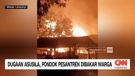 VIDEO: Dugaan Asusila, Pondok Pesantren Dibakar Warga