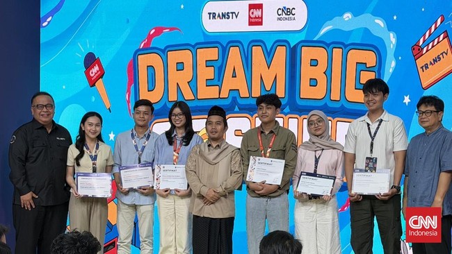 Transmedia resmi melepas 268 peserta program MagangHub Batch 2 setelah menjalani program magang selama enam bulan di sejumlah unit bisnis media grup tersebut.