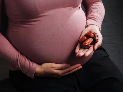 4 Manfaat Kurma untuk Ibu Hamil Menurut Dokter, Bantu Lancarkan Persalinan