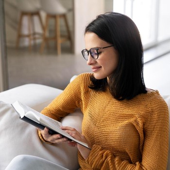 5 Buku Nonfiksi tentang Cinta yang Bantu Kamu Lebih Memahami Hubungan