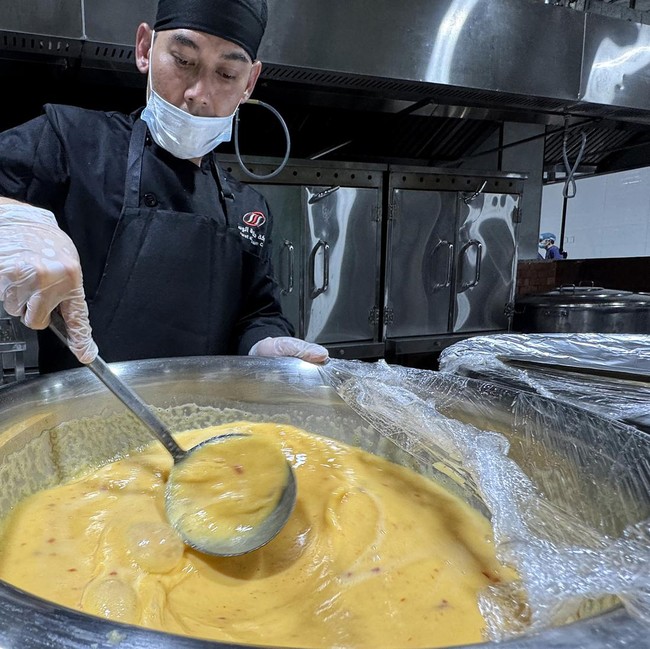 FOTO: Dapur Katering untuk Jemaah Calon Haji Indonesia di Makkah
