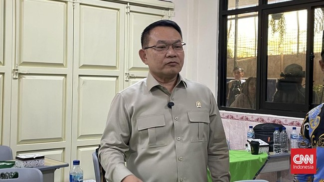 KSP Dudung Abdurachman mengungkapkan dana efisiensi dan sitaan koruptor akan digunakan untuk revitalisasi 71 ribu sekolah.
