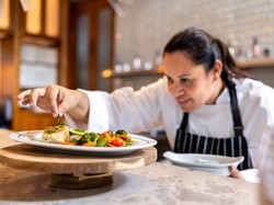 6 Istilah Rahasia yang Sering Digunakan di Dapur Restoran, Ada Apa Saja?