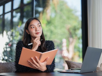 7 Kebiasaan Langka yang Dimiliki Orang dengan Insting Kuat & Pertimbangan Matang
