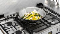 10 Wajan Penggorengan Stainless Steel Bahan Tebal dan Anti Lengket