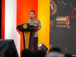 Video Usia Pensiun Perwira Polri Diperpanjang Sesuai Kebutuhan Presiden
