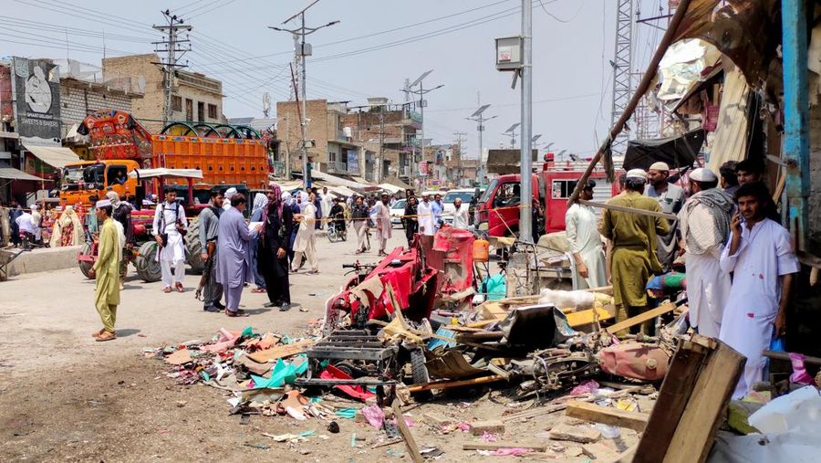 Ledakan besar mengguncang sebuah pasar di Provinsi Khyber Pakhtunkhwa, Pakistan barat laut, pada Selasa (12/5/2026), nan menewaskan sedikitnya sembilan orang serta melukai lebih dari 20 lainnya. (REUTERS/Ehsan Khattak)