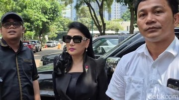 Update Informasi Selebriti InsertLive : Kritik Kedekatan Anak Sarwendah dan Giorgio Antonio, Lita Gading: Para Buzzer Jangan...
