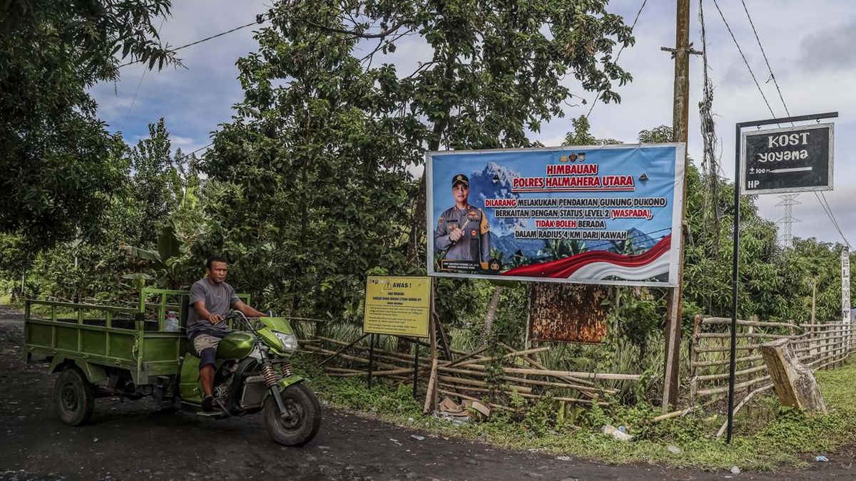FOTO: Erupsi Maut Gunung Dukono, Jalur Pendakian Ditutup Permanen