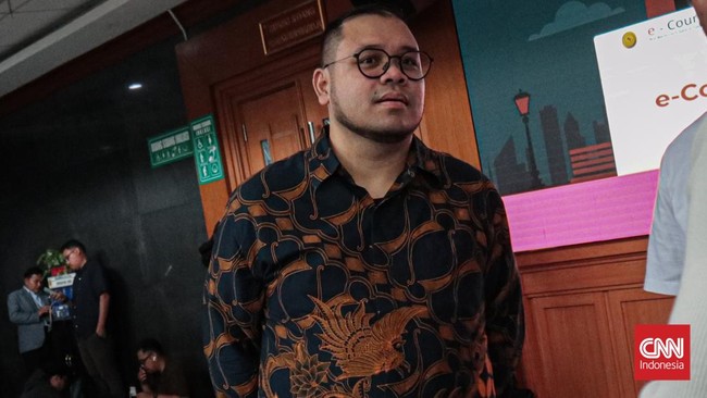 Mantan konsultan eks Mendikbudristek Nadiem Anwar Makarim, Ibrahim Arief alias Ibam mengikuti sidang pembacaan putusannya terkait kasus pengadaan Chromebook dan Chrome Device Management (CDM) di Pengadilan Negeri (PN) Jakarta Pusat, Selasa (12/5/2026
