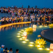 10 Tradisi Perayaan Waisak di Berbagai Negara, dari Nepal hingga Indonesia!