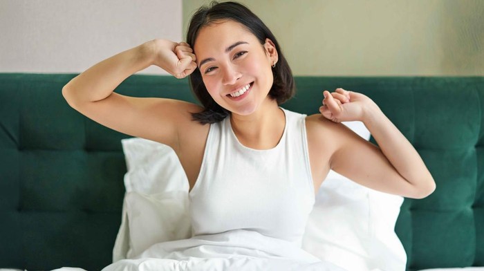 Tetap Glowing Meski Tanpa Makeup, Ini 5 Kebiasaan di Pagi Hari yang Bikin Kulit Mulus dan Sehat